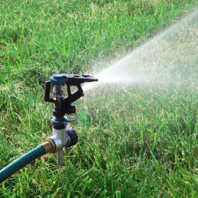 Anvil 445007416486 Pulsating Lawn Sprinkler