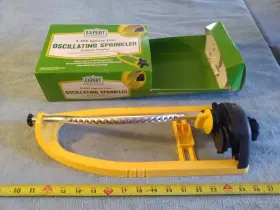 Expert Gardener 042206503008 Oscillating Sprinkler 18 Brass Nozzles