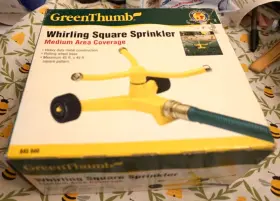 147843 Green Thumb 262-d Whirling Square Sprinkler Covers Up To 45 845 040 New In Box