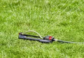 Husky 313101957990 4000 Sq. Ft. Poly Base Oscillating Sprinkler Husky 313101957990 4000 Sq. Ft. Poly Base Oscillating Sprinkler