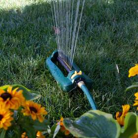Melnor 313101377385 2800 Sq. Ft. Oscillating Sprinkler