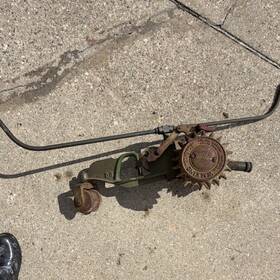 National 215825 Walking Sprinkler Traveling Cast Iron Hydraulic Drive Lawn Irrigation