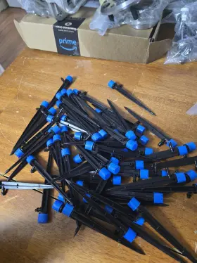 Nsioutlet 601549170355 30pcs 360 Adjustable Water Flow Irrigation Drippers Stake Qty-58