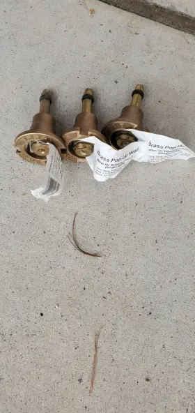 54074 Orbit Nos Lot Of 3 Brass Pop-up Flush Head Sprinklers 2 Strip And 1 Quarter 54074 Orbit Nos Lot Of 3 Brass Pop-up Flush Head Sprinklers 2 Strip And 1 Quarter