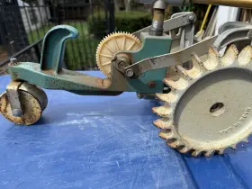 69973 Orbit Vintage 451 Selfpropelled Cast Iron Traveling Sprinkler Tested Works