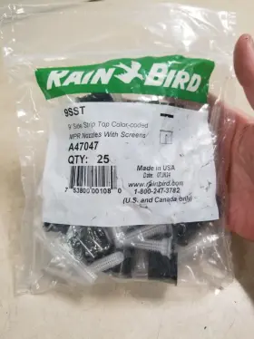 A47047 Rain Bird 9sst Bag Of 25 - Nozzle Side Strip 9ft W Screen