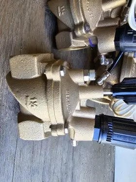 Four-1 Rain Bird 1/2 Inch Rainbird Brass Electric Irrigation Valve. Very Good Price Four-1 Rain Bird 1/2 Inch Rainbird Brass Electric Irrigation Valve. Very Good Price