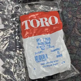 89-1769 Toro New Nos 15-q 1/4 Circle Nozzle With Screen - Lot Of 100 Best Offer 89-1769 Toro New Nos 15-q 1/4 Circle Nozzle With Screen - Lot Of 100 Best Offer